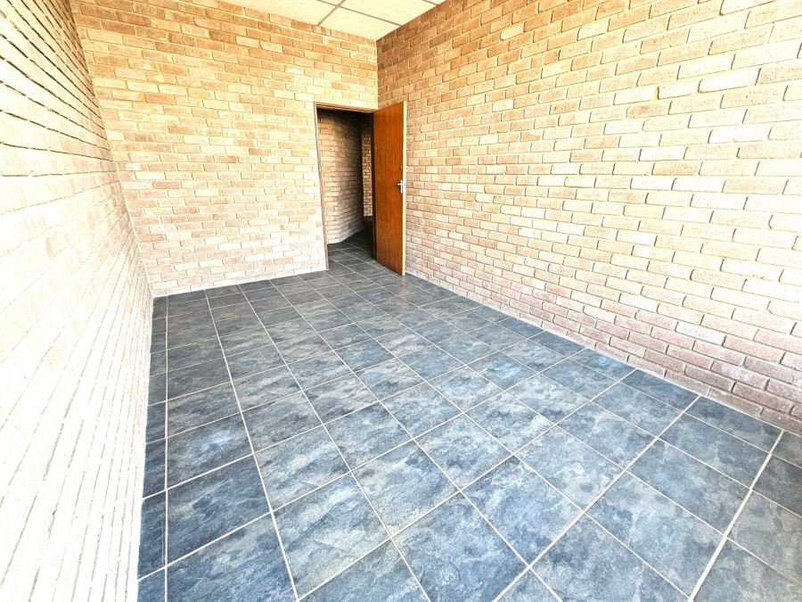 To Let Commercial Property for Rent in Rustenburg Rural North West